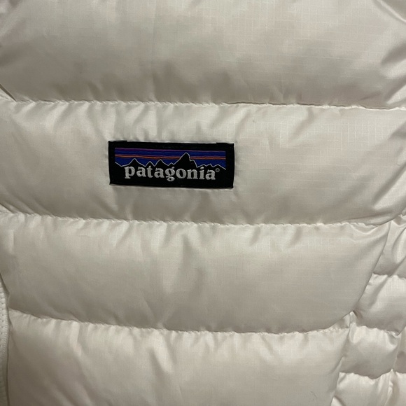 Patagonia Ivory/White Quilted Vest-EUC- - Picture 2 of 4
